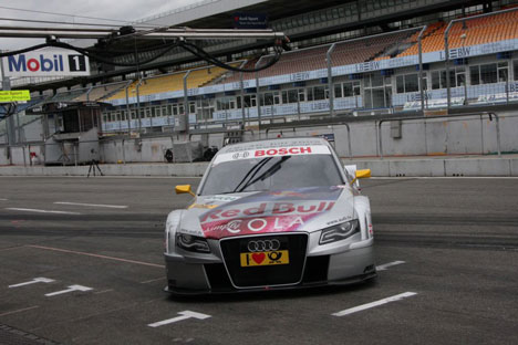 Martin Tomczyk på vej tilbage i pit med sin nystylede Audi.